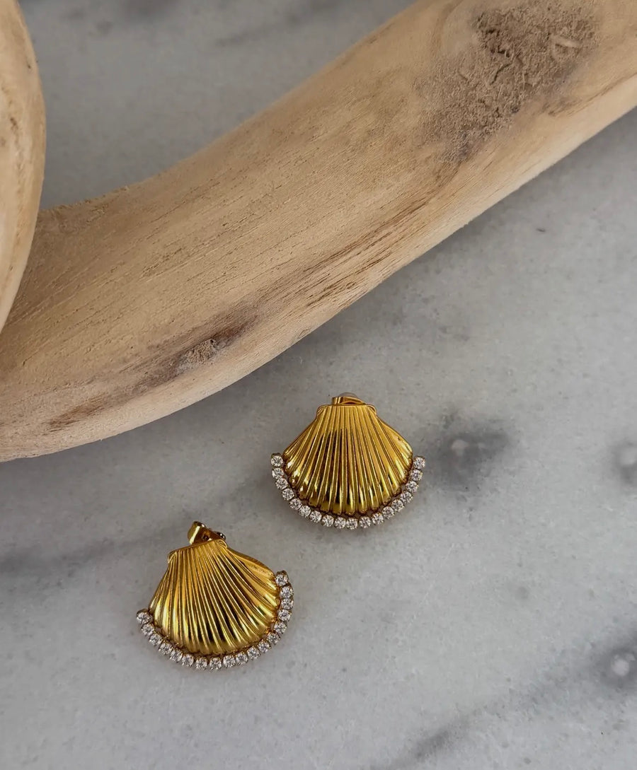 The Isla Shell Earrings